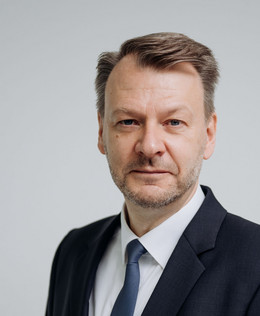 Prof. Dr. Mike Gralla, Vorstand CET